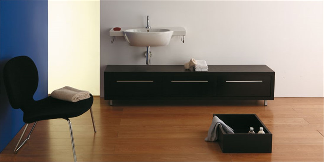 THE DEMOCRATIC LUXURY, MEG + MOD + SHOWER TRAY
